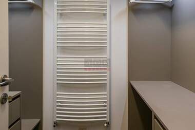 Închiriere - Apartament în Simeonovo,  Sofia