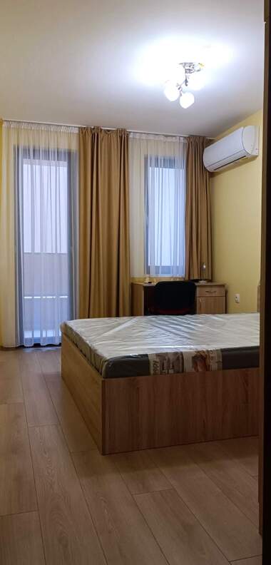 Miete - Wohnung in Mladejki halm,  Plowdiw