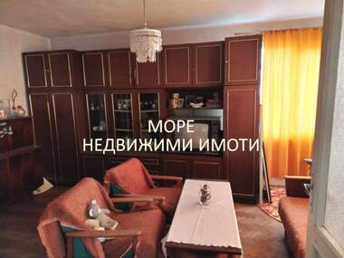 Продажа - Квартира в Айтос,  Бургас