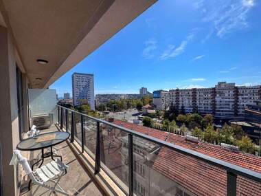 Închiriere - Apartament în Bratia Miladinovi,  Burgas