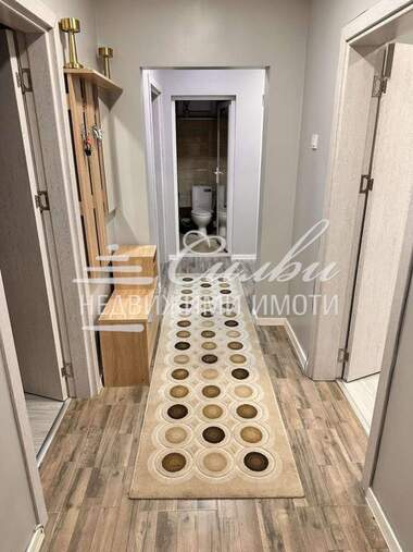 Vânzare - Apartament în Center,  Șumen