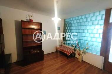 Vânzare - Apartament în Hale,  Iambol