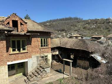 Продажба - Къща в Гърчиново,  Търговище