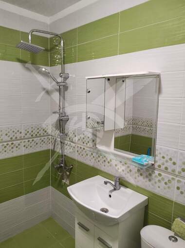 Vânzare - Apartament în Iztok,  Pernik