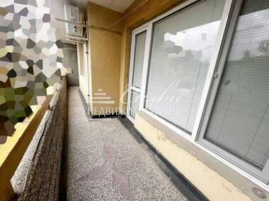 Închiriere - Apartament în Dobrudjanski,  Șumen