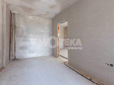 For sale - Apartment in Vazrajdane 1,  Varna