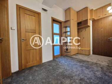 Kira - Apartman olarak Oborishte,  Sofia