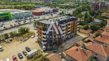 Продажба - Цяла сграда в Широк Център,  Плевен