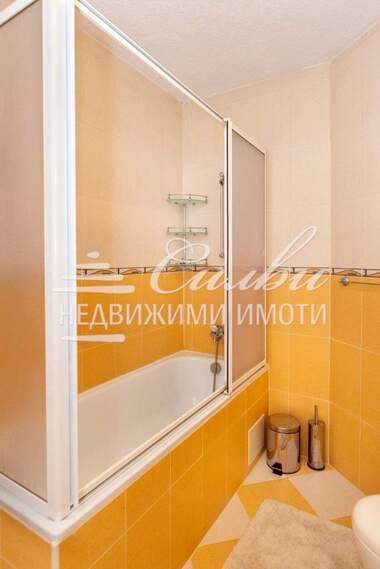 Продажба - Апартамент в Център,  Шумен