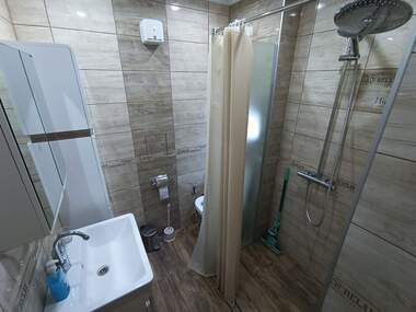 Închiriere - Apartament în Zornița,  Burgas
