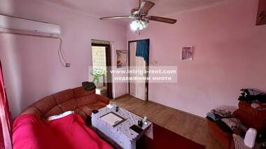 For sale - Apartment in Uchilishtni,  Haskovo