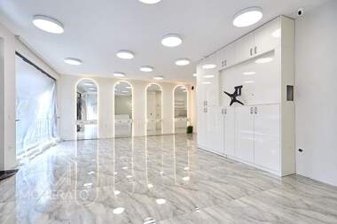 Vânzare - Salon de frumusețe/Birou/Magazin/Depozit/Cabinet de stomatologie în Țentăr,  Burgas