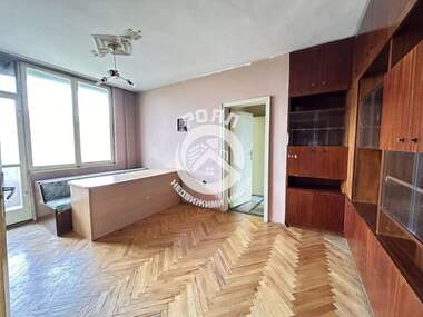 For sale - Apartment in Kiuchuk Parij,  Plovdiv