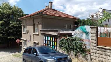 Продажба - Къща в Център,  Шумен