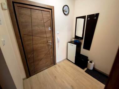 Închiriere - Apartament în Slaveîkov,  Burgas