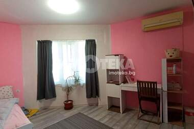 For sale - House in Kolhozen pazar,  Varna