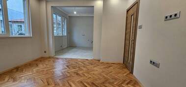 Vânzare - Apartament în Lozeneț,  Sofia