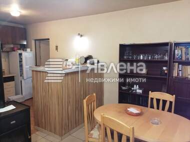 Продажба - Къща в Южна промишлена зона,  Ямбол
