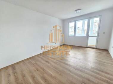 For sale - Apartment in Vazrajdane 2,  Varna