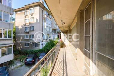Продажба - Апартамент в Център,  Бургас