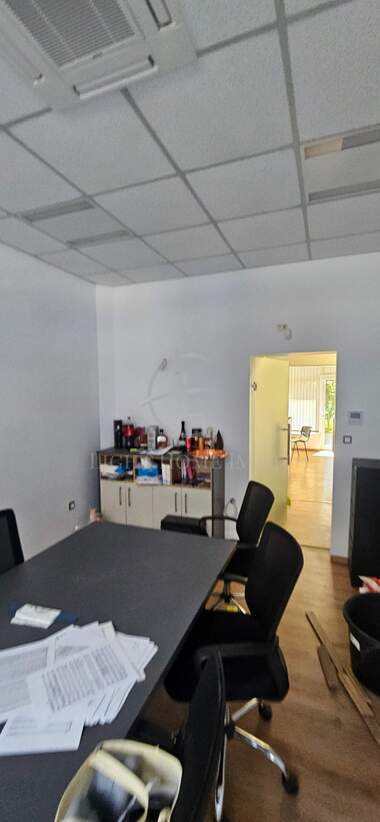For sale - Office in Iujen,  Plovdiv