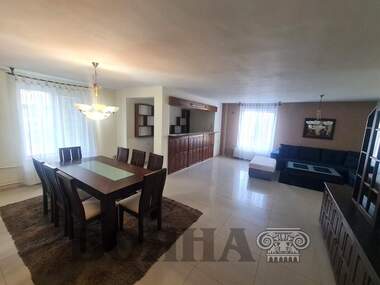 Vânzare - Apartament în Văzrajdane,  Ruse