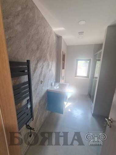 Închiriere - Etaj din casă în Wider Center,  Ruse