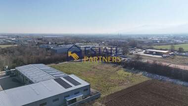 Satış - İnşaat arsası olarak Industrialna zona-Iug,  Plovdiv