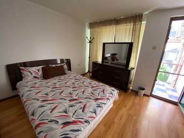 Miete - Wohnung in Wazrajdane,  Burgas