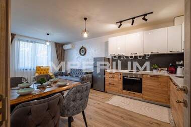 Închiriere - Apartament în Levski,  Varna