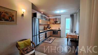 Închiriere - Apartament în Lazur,  Burgas
