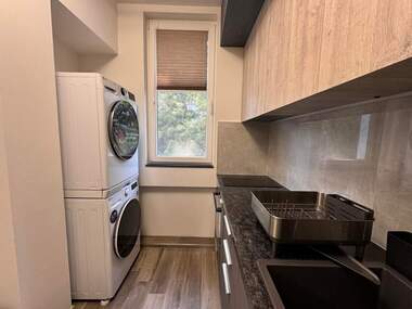 Închiriere - Apartament în Lazur,  Burgas