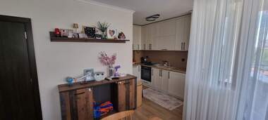 For sale - Apartment in Osvobojdenie,  Razgrad