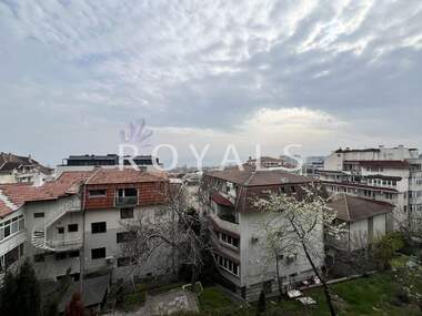 Продажба - Апартамент в Бриз,  Варна