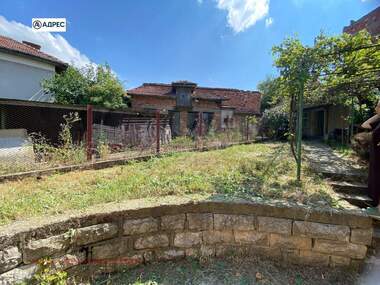 Vânzare - Casă în Banița,  Vrața