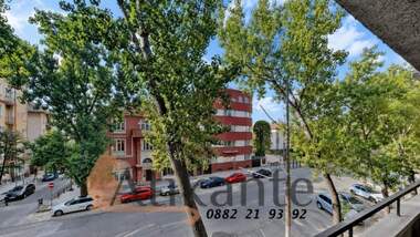Verkauf - Wohnung in Center,  Sovia
