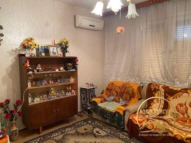 Продажба - Апартамент в Симеоновград,  Хасково