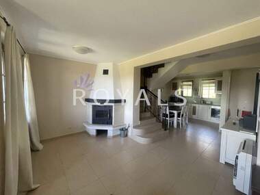 For sale - House in Gesha,  Gabrovo