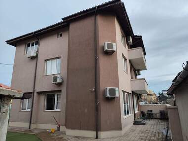 Kira - Ev olarak Sarafovo,  Burgas