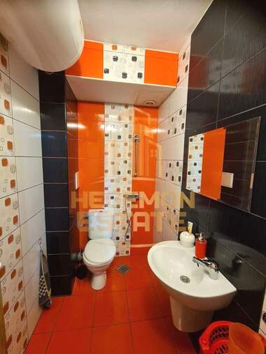 Vânzare - Apartament în Avtogara,  Varna