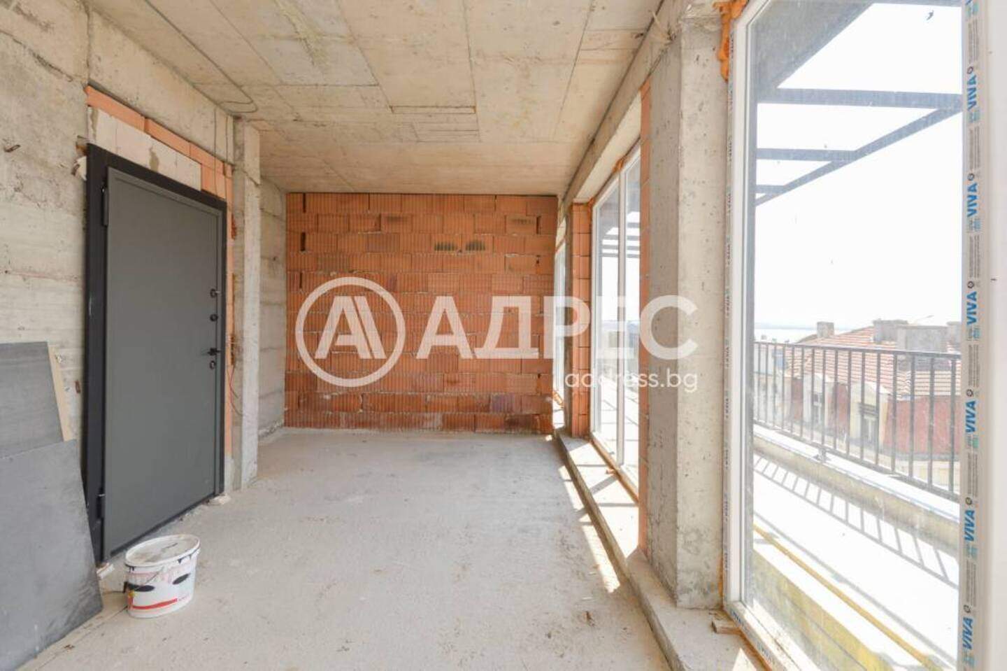 Едностаен Апартамент във Възраждане, Бургас – снимка 5
