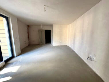 For sale - Apartment in Center,  Ruse