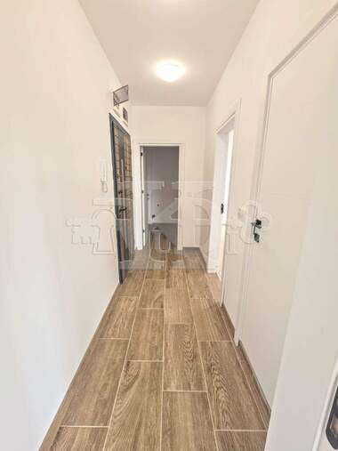 Verkauf - Wohnung in Wazrajdane 3,  Warna