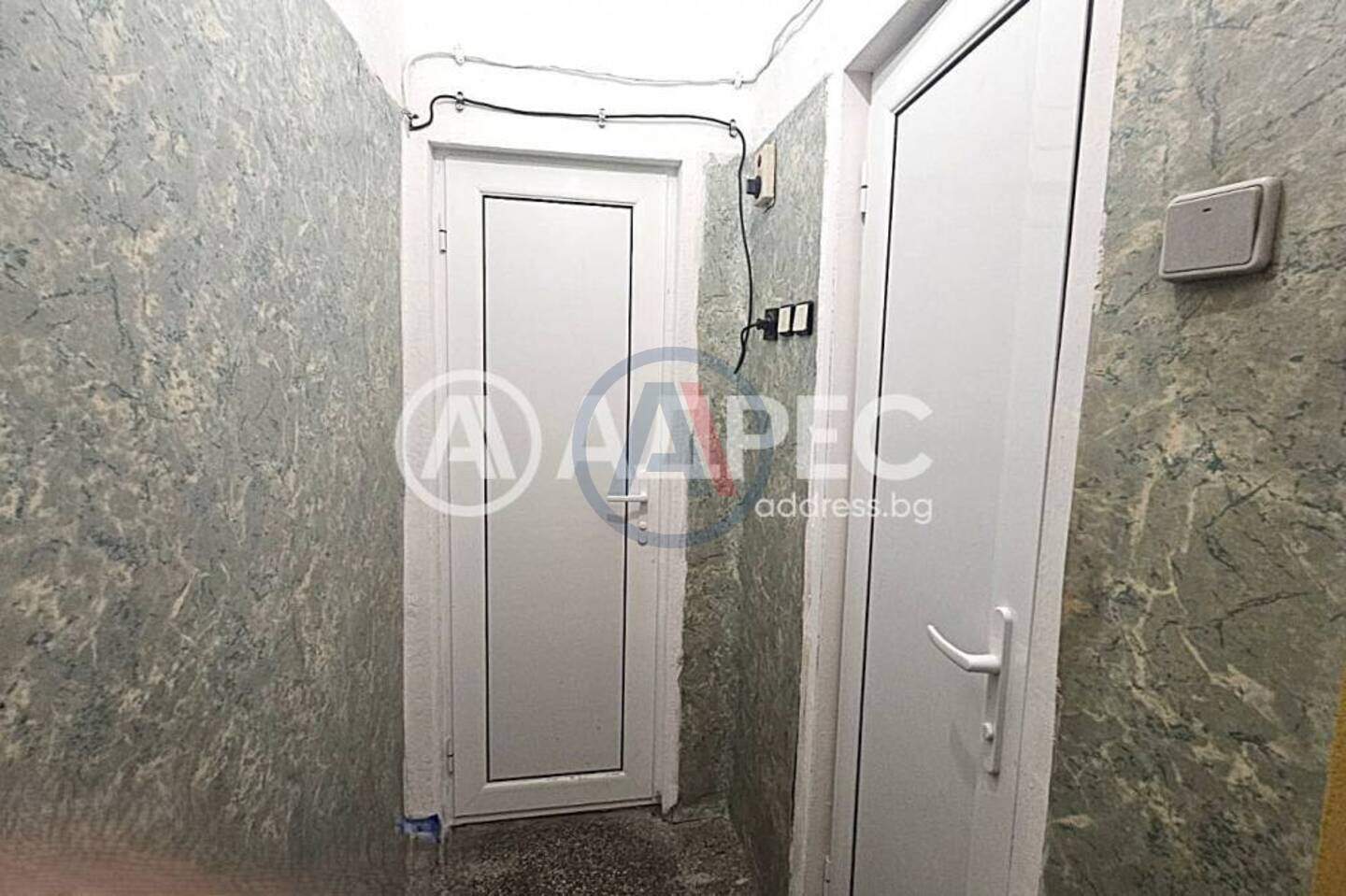 Laden in Okrazhna bolniza - Generali, Varna – Foto 6