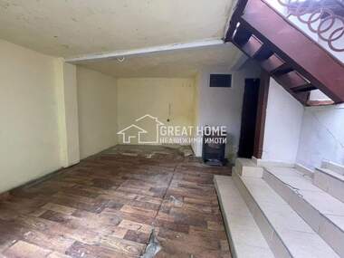 Verkauf - Etage von Haus in Kooperatiwen  pazar,  Targowishte
