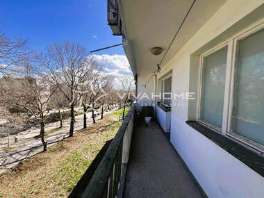 Продажба - Апартамент в Чайка,  Варна