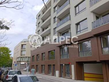 Vânzare - Apartament în Center,  Varna