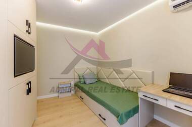 For sale - Apartment in Cveten kvartal,  Varna