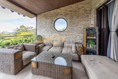 For sale - House in Vazrajdane 4,  Varna