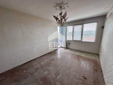 Verkauf - Wohnung in Zentar,  Weliko Tarnowo